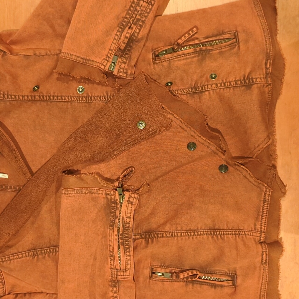 Free People collapsing twill raw edge jacket, size small, rust color - Picture 8 of 11